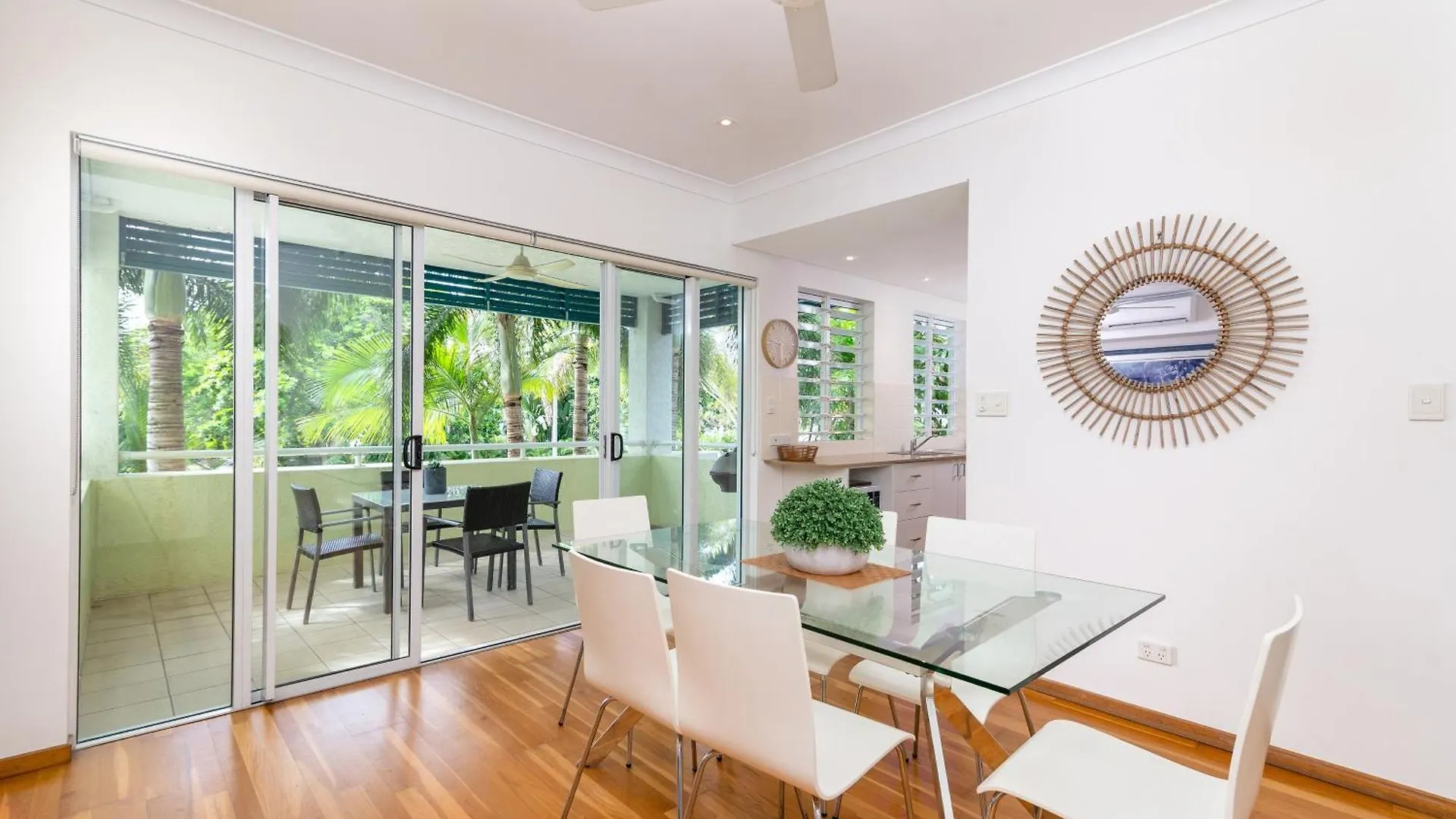 Verandahs Boutique Apartments Port Douglas Aparthotel
