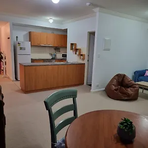 https://little-monica-apartment-spacious-affordable-central.hotelsperth.org